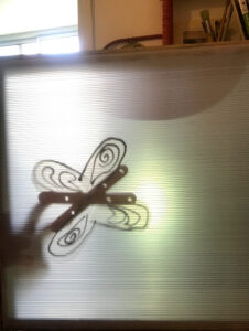 מאחורי הצללית- תמונה מתוך פרוייקט צלליות במאגר התכנים הפדגוגיים של חברת מינימייקרס